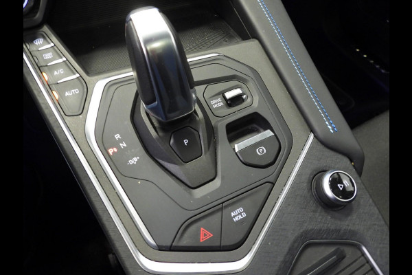 Lynk & Co 01 1.5 PHEV BlackLine NAVI/360CAM/SCHUIFDAK/LED/20"LMV!