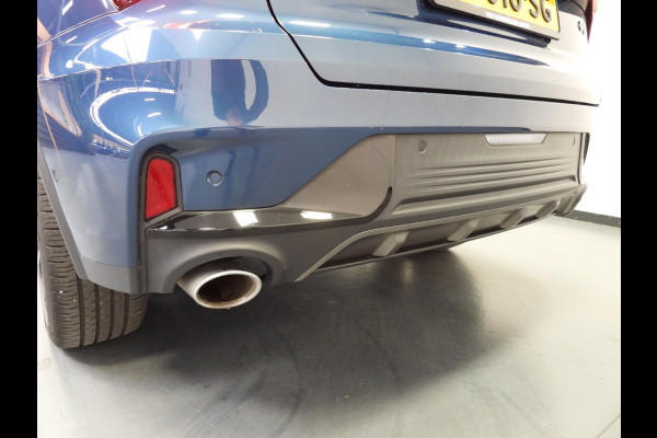 Lynk & Co 01 1.5 PHEV BlackLine NAVI/360CAM/SCHUIFDAK/LED/20"LMV!