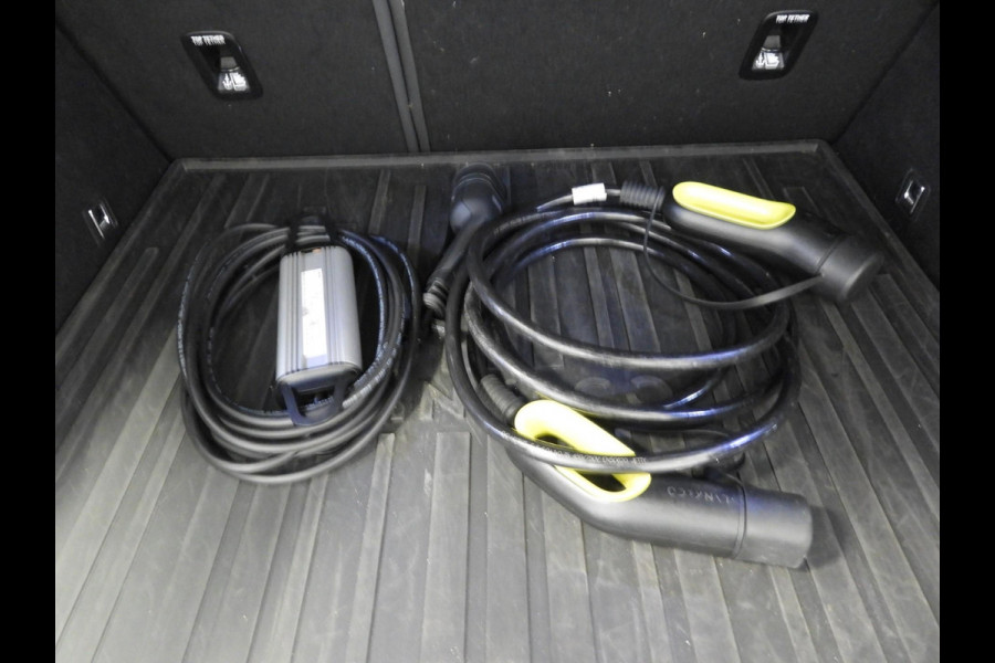 Lynk & Co 01 1.5 PHEV BlackLine NAVI/360CAM/SCHUIFDAK/LED/20"LMV!