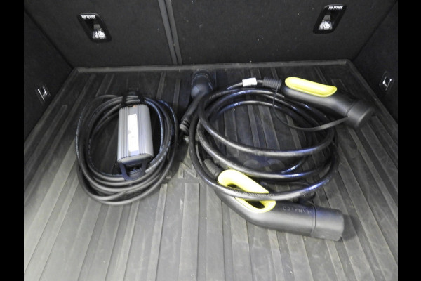 Lynk & Co 01 1.5 PHEV BlackLine NAVI/360CAM/SCHUIFDAK/LED/20"LMV!
