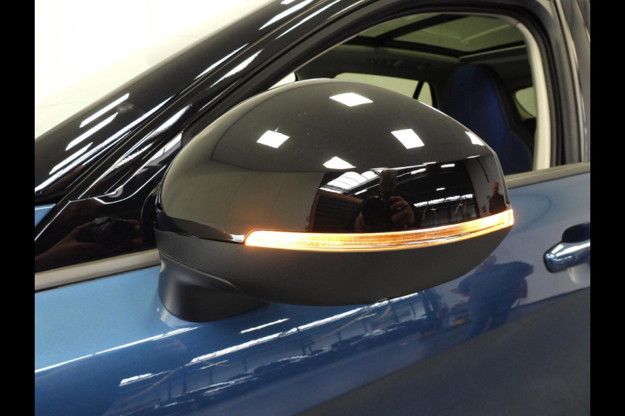 Lynk & Co 01 1.5 PHEV BlackLine NAVI/360CAM/SCHUIFDAK/LED/20"LMV!