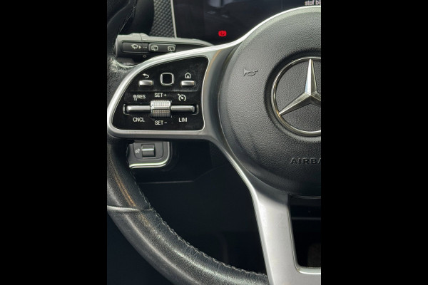 Mercedes-Benz A-Klasse 180 Business Solution - Navigatie / Apple CarPlay I Sport interieur I PDC I LED I 85.000 KM - Dealer ond.