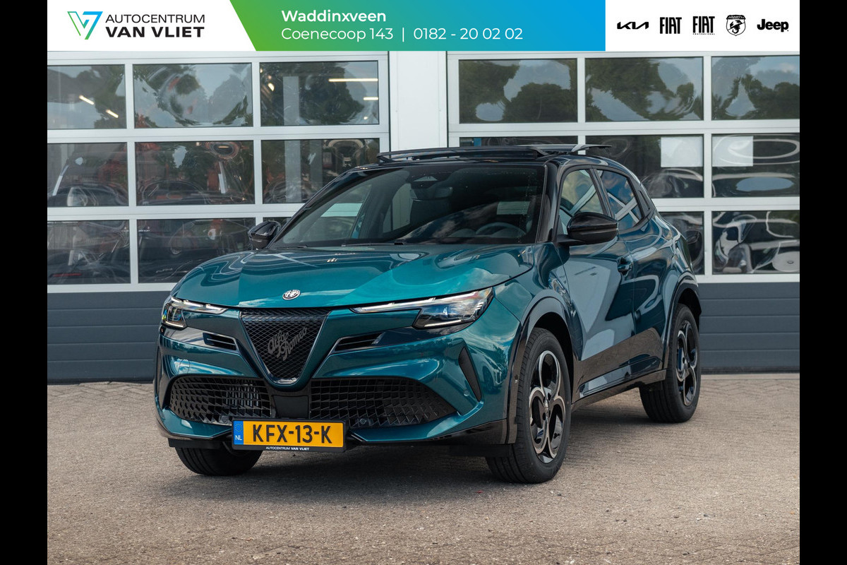 Alfa Romeo junior 1.2 Turbo Hybrid Ibrida Ti | Techno Pack | 18" | Schuif/Kanteldak | Verwarmbare voorruit | Bicolore