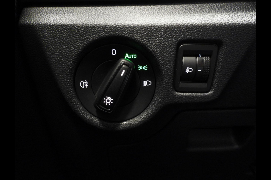 Škoda Kamiq 1.0 TSI Ambition NAVI-APP/CRUISE/LED/TREKH./16"LMV!