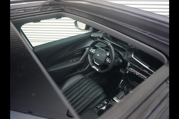 Peugeot e-2008 EV GT Pack 50 kWh Leder interieur