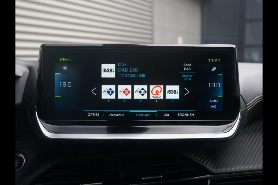 Peugeot e-2008 EV GT Pack 50 kWh Leder interieur