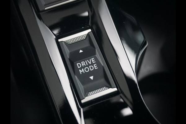 Peugeot e-2008 EV GT Pack 50 kWh Leder interieur