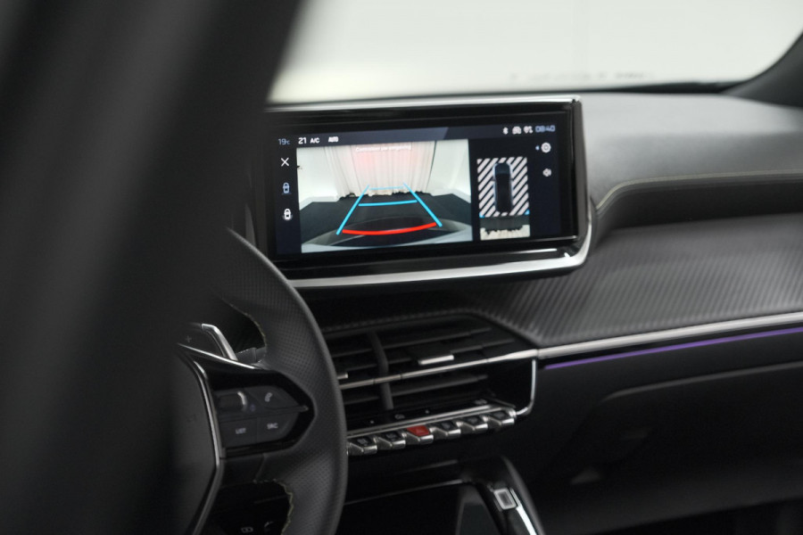 Peugeot 2008 Hybrid 145 e-DCS6 GT | Camera | Apple Carplay | Parkeersensoren