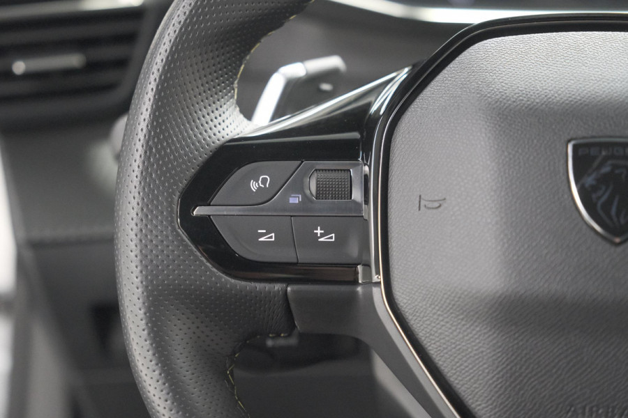 Peugeot 2008 Hybrid 145 e-DCS6 GT | Camera | Apple Carplay | Parkeersensoren