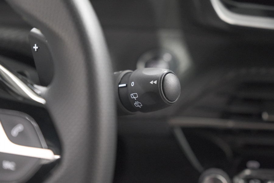 Peugeot 2008 Hybrid 145 e-DCS6 GT | Camera | Apple Carplay | Parkeersensoren