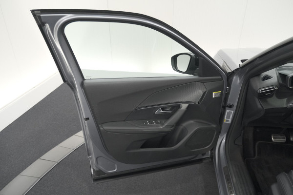 Peugeot 2008 Hybrid 145 e-DCS6 GT | Camera | Apple Carplay | Parkeersensoren