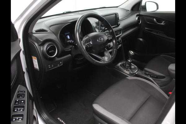 Hyundai Kona 1.0T Fashion CLIMATE | CARPLAY | CAMERA | LMV17 | PDCA | CRUISE | NAVI | STOEL/STUURVERW
