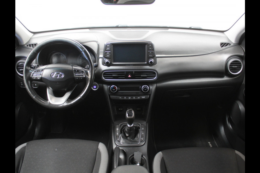 Hyundai Kona 1.0T Fashion CLIMATE | CARPLAY | CAMERA | LMV17 | PDCA | CRUISE | NAVI | STOEL/STUURVERW