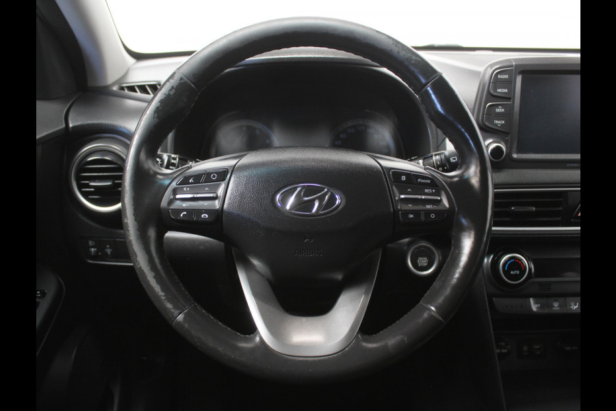 Hyundai Kona 1.0T Fashion CLIMATE | CARPLAY | CAMERA | LMV17 | PDCA | CRUISE | NAVI | STOEL/STUURVERW