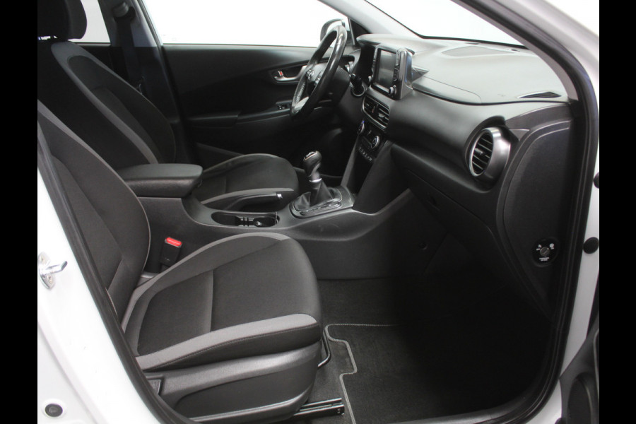 Hyundai Kona 1.0T Fashion CLIMATE | CARPLAY | CAMERA | LMV17 | PDCA | CRUISE | NAVI | STOEL/STUURVERW