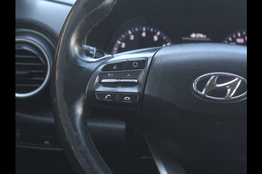 Hyundai Kona 1.0T Fashion CLIMATE | CARPLAY | CAMERA | LMV17 | PDCA | CRUISE | NAVI | STOEL/STUURVERW