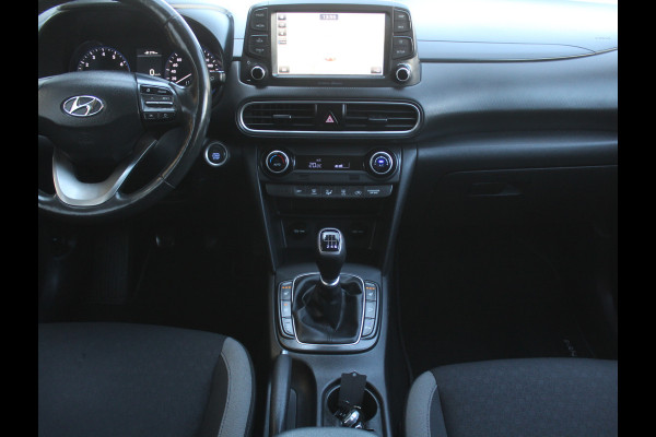 Hyundai Kona 1.0T Fashion CLIMATE | CARPLAY | CAMERA | LMV17 | PDCA | CRUISE | NAVI | STOEL/STUURVERW
