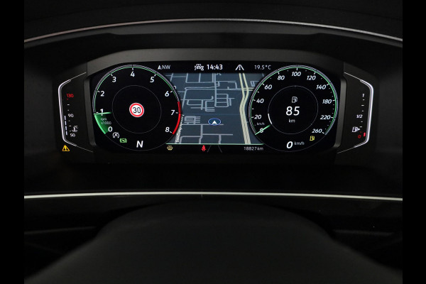 Volkswagen Tiguan 1.5 TSI R-Line Business | Panoramadak | Camera | Black Style | Stoelverwarming | Navigatie |