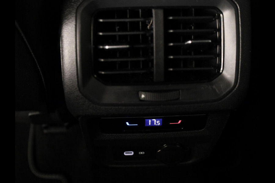 Volkswagen Tiguan 1.5 TSI R-Line Business | Panoramadak | Camera | Black Style | Stoelverwarming | Navigatie |