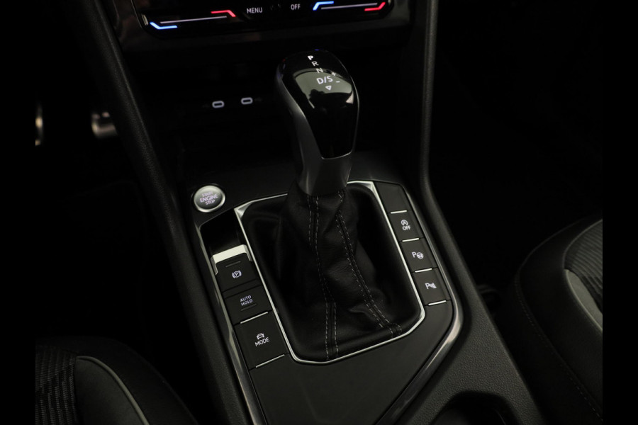 Volkswagen Tiguan 1.5 TSI R-Line Business | Panoramadak | Camera | Black Style | Stoelverwarming | Navigatie |
