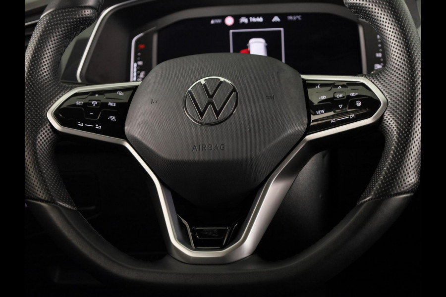 Volkswagen Tiguan 1.5 TSI R-Line Business | Panoramadak | Camera | Black Style | Stoelverwarming | Navigatie |