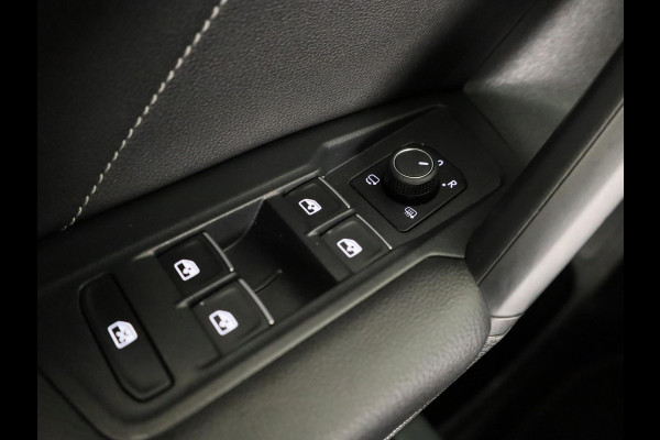 Volkswagen Tiguan 1.5 TSI R-Line Business | Panoramadak | Camera | Black Style | Stoelverwarming | Navigatie |