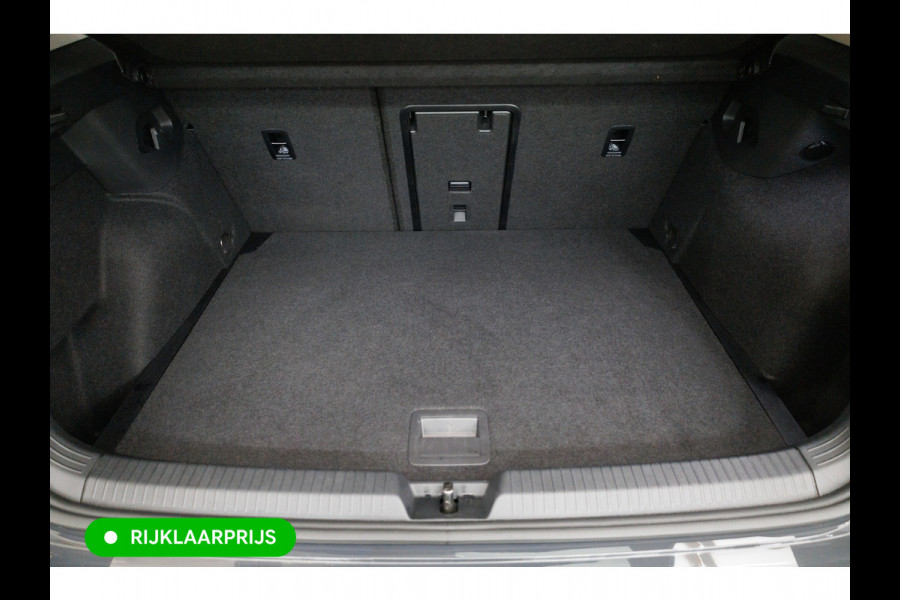 Volkswagen Golf 1.5 eTSI GOAL edition All-season | Navigatie | PDC V+A | Stoel- stuurverwarming Privacy glas, Travel Assist, Adaptive cruise, App-connect