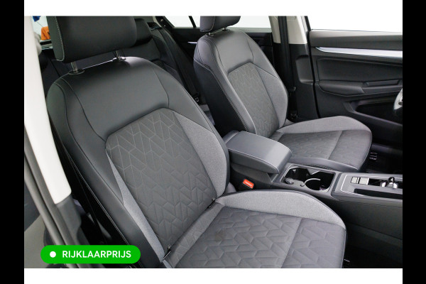 Volkswagen Golf 1.5 eTSI GOAL edition All-season | Navigatie | PDC V+A | Stoel- stuurverwarming Privacy glas, Travel Assist, Adaptive cruise, App-connect