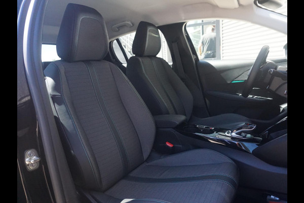 Peugeot e-208 EV Allure Première 1 fase 50 kWh 180 Camera