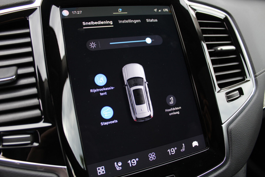 Volvo XC90 2.0 T8 Recharge AWD Plus Bright | Luchtvering | 22" | Panoramadak | Leder | BLIS