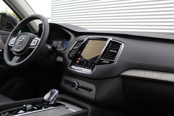 Volvo XC90 2.0 T8 Recharge AWD Plus Bright | Luchtvering | 22" | Panoramadak | Leder | BLIS