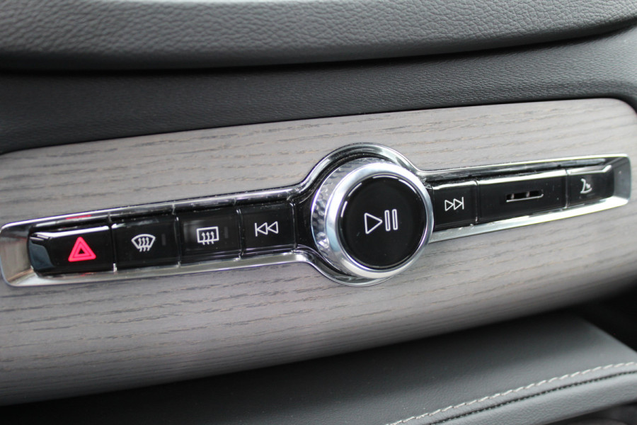 Volvo XC90 2.0 T8 Recharge AWD Plus Bright | Luchtvering | 22" | Panoramadak | Leder | BLIS