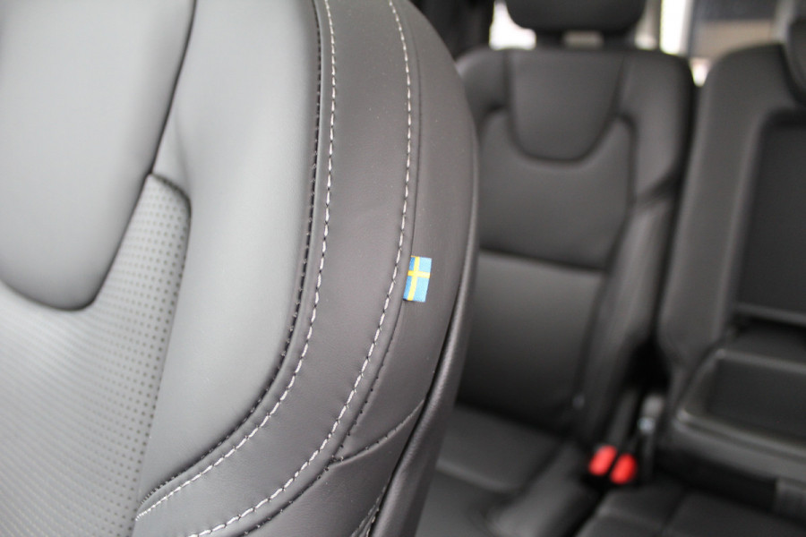 Volvo XC90 2.0 T8 Recharge AWD Plus Bright | Luchtvering | 22" | Panoramadak | Leder | BLIS