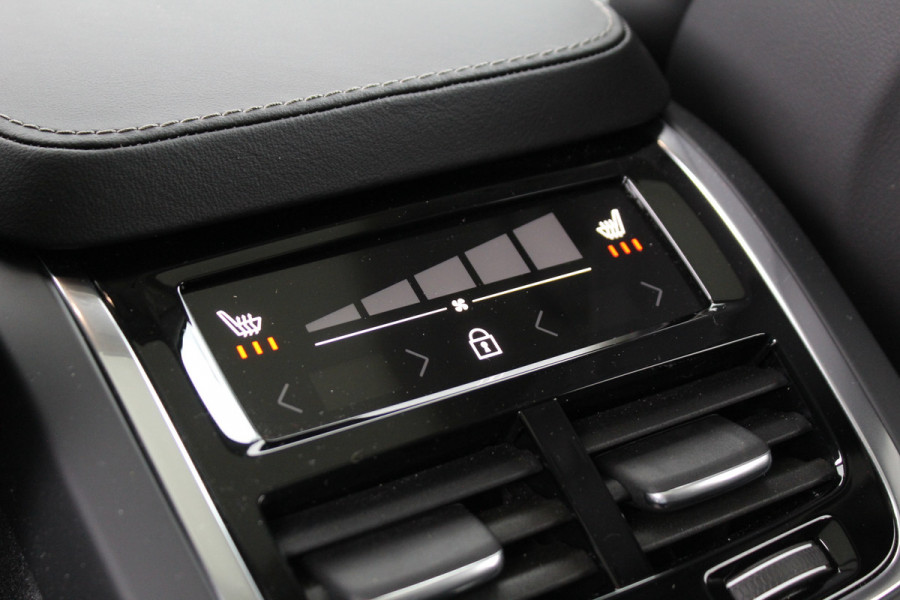 Volvo XC90 2.0 T8 Recharge AWD Plus Bright | Luchtvering | 22" | Panoramadak | Leder | BLIS