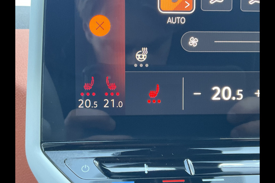 Volkswagen ID.3 First Plus 58 kWh Adap.Cruise Stoel/Stuurverw Navi Keyless 100% Elektrisch