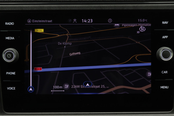 Volkswagen Crafter 35 2.0 TDI DSG 177 PK L3H2 Airco, LED, Camera, ACC, Apple Carplay, Verwarmde Stoelen, Trekhaak