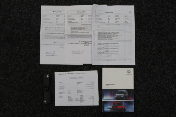 Volkswagen Crafter 35 2.0 TDI DSG 177 PK L3H2 Airco, LED, Camera, ACC, Apple Carplay, Verwarmde Stoelen, Trekhaak