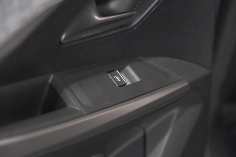 Peugeot 3008 Hybrid 145 e-DCS6 GT | Trekhaak | Adaptieve Cruise Control | Elektronische Kofferklep | Camera