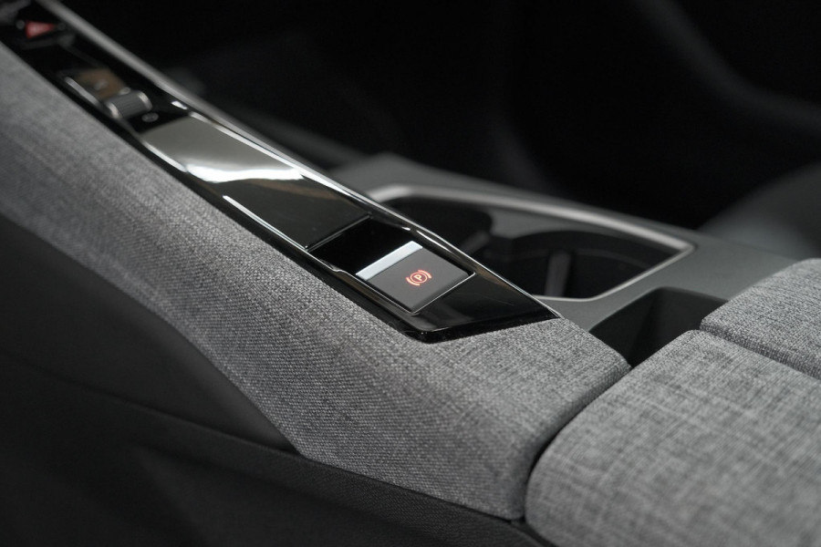 Peugeot 3008 Hybrid 145 e-DCS6 GT | Trekhaak | Adaptieve Cruise Control | Elektronische Kofferklep | Camera