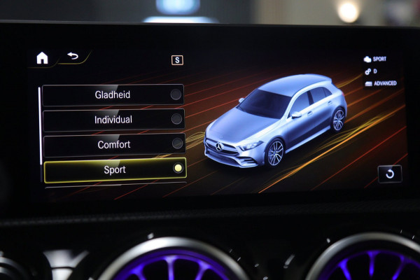 Mercedes-Benz A-Klasse AMG 35 4MATIC PANO/CARPLAY/MEMORYST/SFEER/VOL