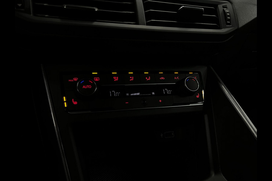 Volkswagen Polo 1.0 TSI R-LINE | LED| Beats | Camera |Pano