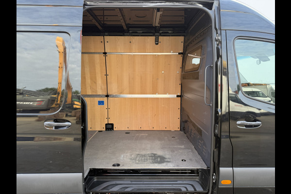 Mercedes-Benz Sprinter 317 1.9 CDI Automaat L3H2 Climate Control Cruise Control Navigatie Camera Carplay