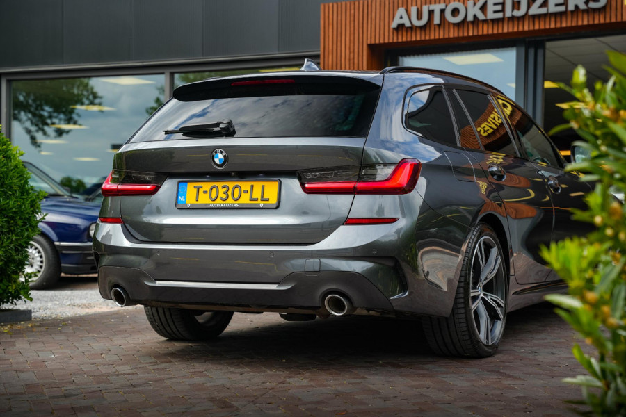 BMW 3 Serie Touring 330e High Executive M Sport Panodak Harman Kardon HUD Leer Alcantara