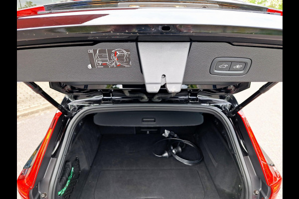 Volvo V60 2.0 T8 Twin Engine AWD R-Design | Pano | H&K | Luxury Line | HUD | Massage & Memory Leder |