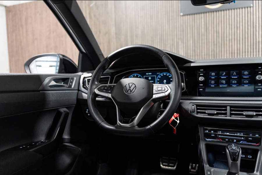 Volkswagen Taigo 1.0 TSI R-Line DSG PANO IQ