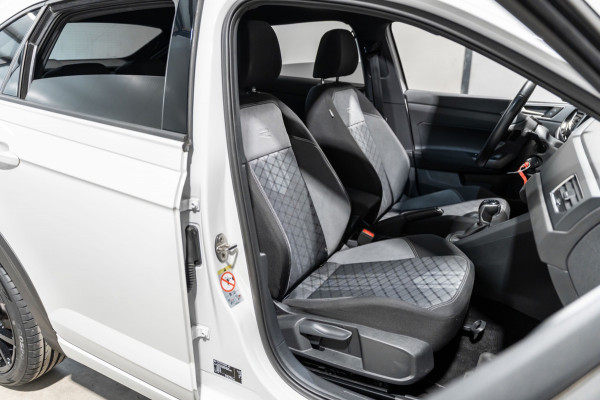 Volkswagen Taigo 1.0 TSI R-Line DSG PANO IQ