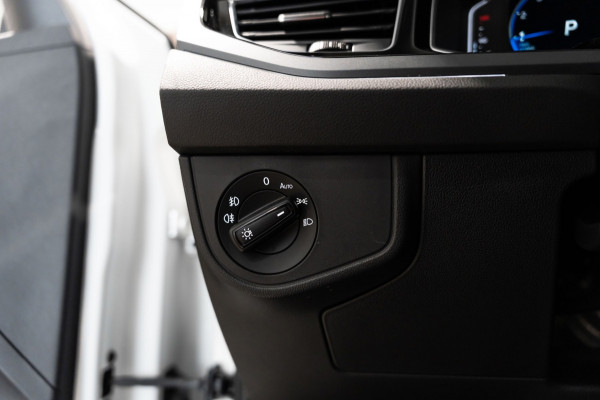 Volkswagen Taigo 1.0 TSI R-Line DSG PANO IQ