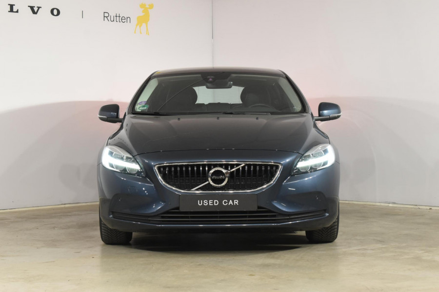 Volvo V40 T2 122PK Automaat Inscription / Navigatie / Stoelverwarming / Achteruitrijcamera / LED koplampen / Parkeersensoren / Cruise Control