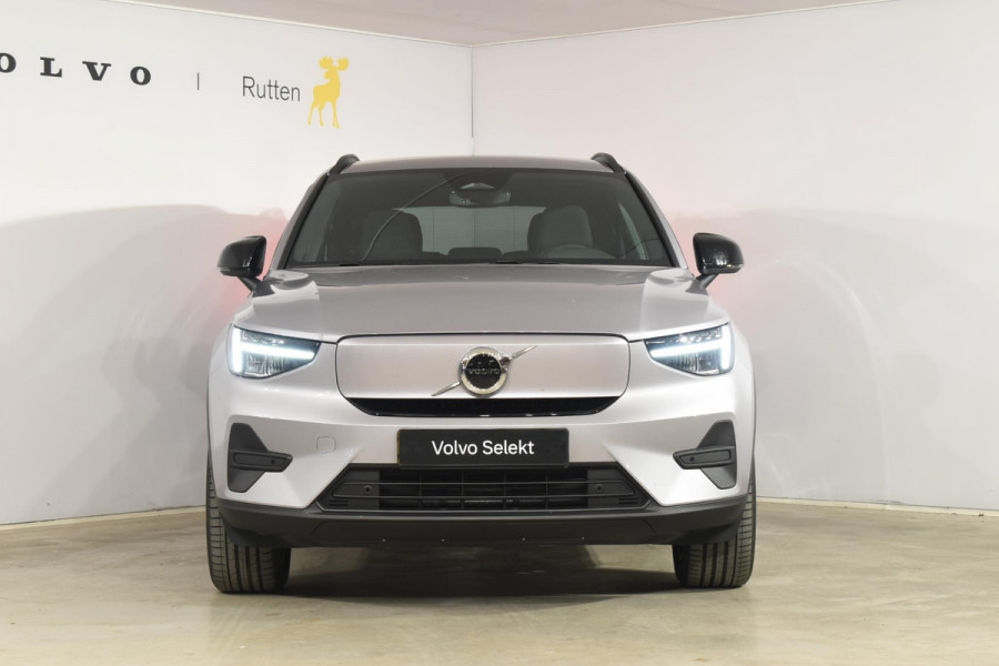 Volvo EX40 252PK Single Extended Range Core Business 82 kWh / Navigatie / Camera / Stuur & Stoelverwarming / Harman Kardon / Getinte Ramen / LM Velgen /