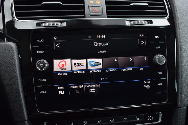 Volkswagen Golf 1.5 TSI 150pk DSG R-line | Pano | Virtual | LED | Dynaudio